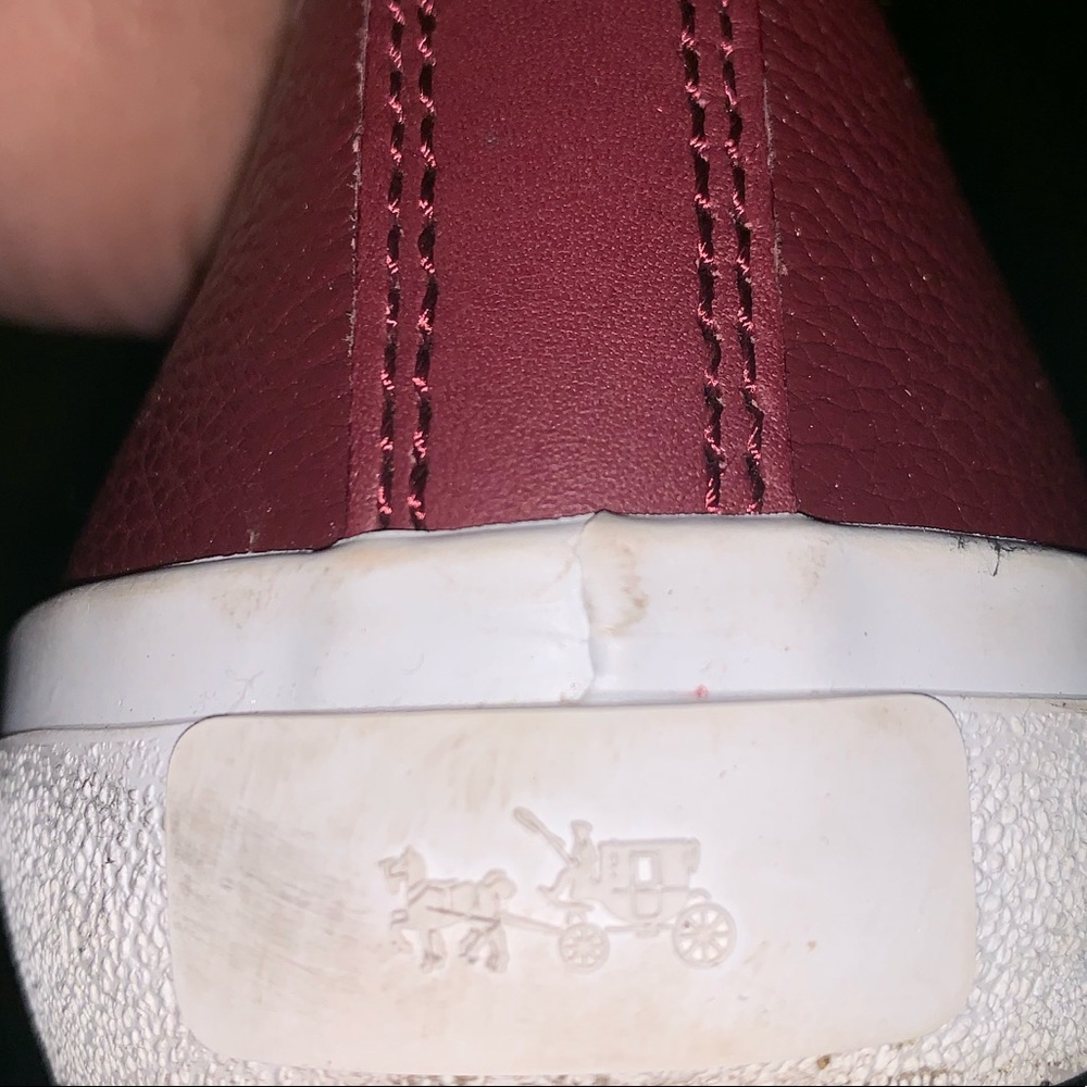 Coach - Picture 4 of 4